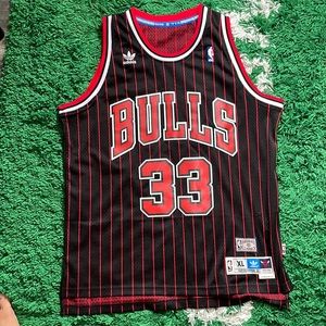 Scottie Pippen Jersey